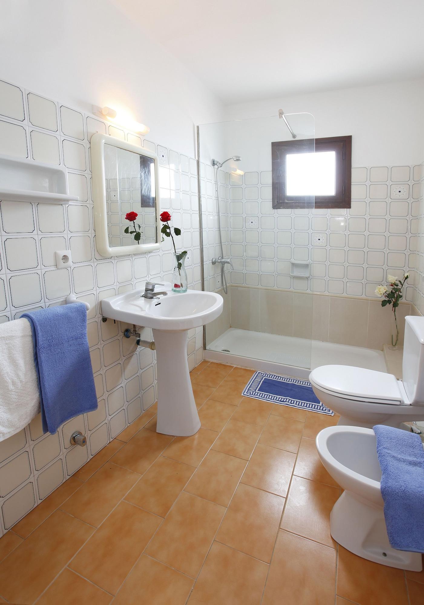 Typic Sandic Apartments Es Canar  Bagian luar foto