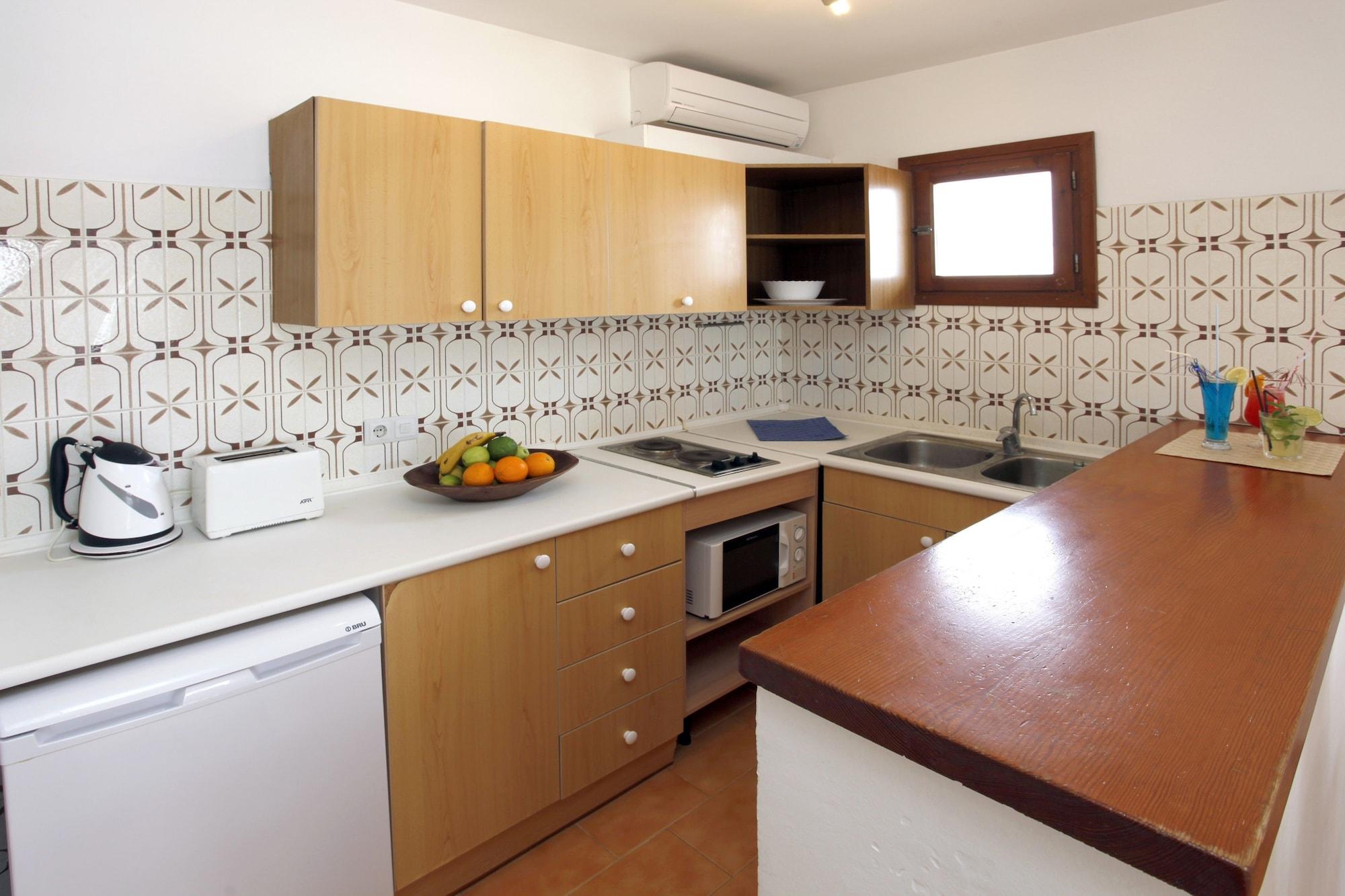 Typic Sandic Apartments Es Canar  Bagian luar foto