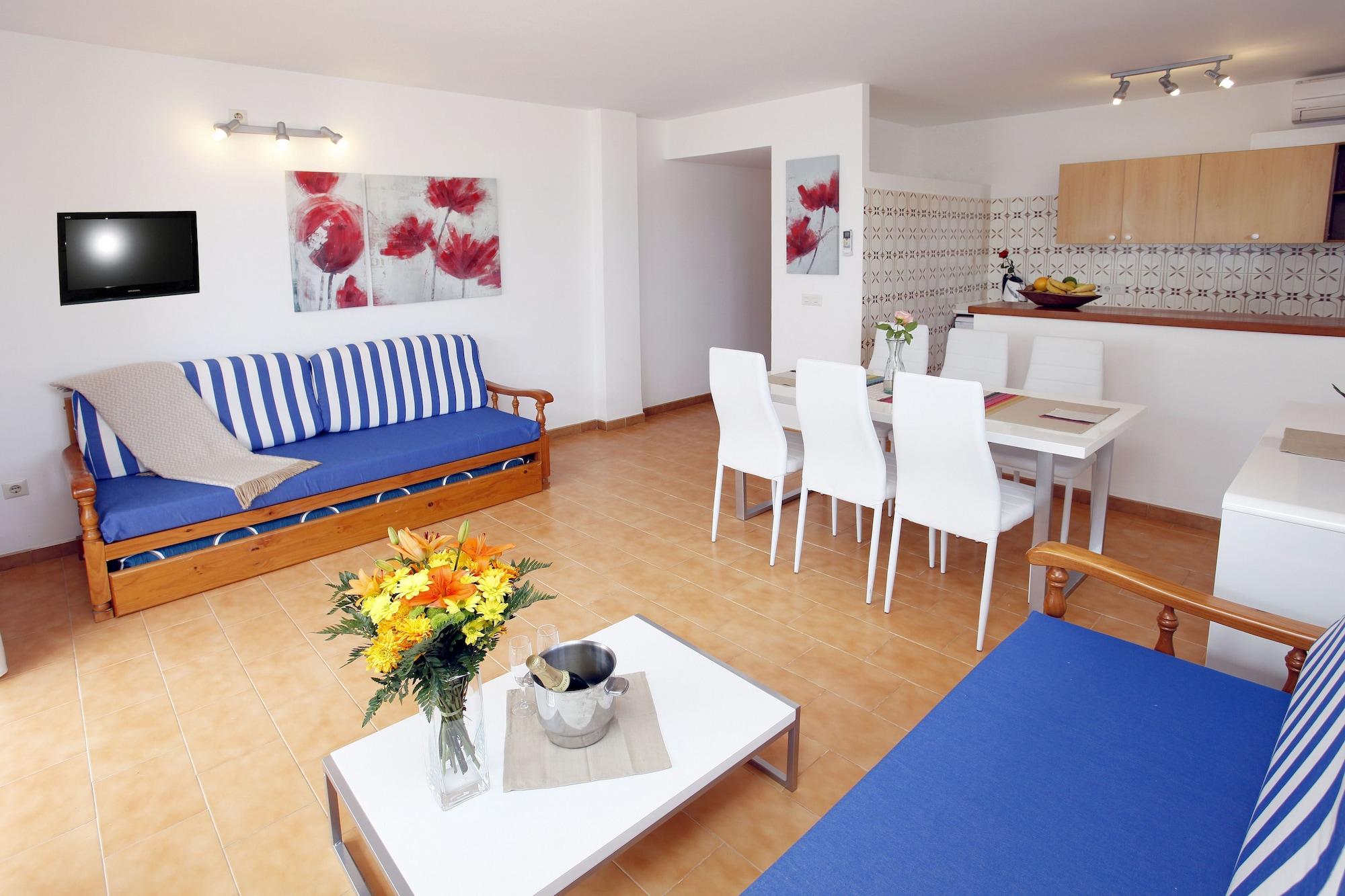 Typic Sandic Apartments Es Canar  Bagian luar foto
