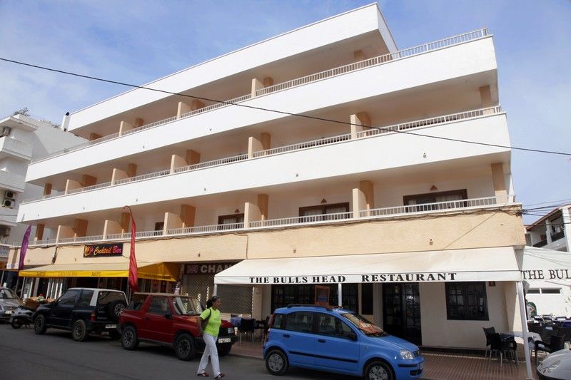 Typic Sandic Apartments Es Canar  Bagian luar foto